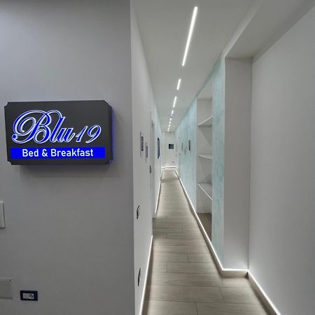 Blu 19 Hotel Наполи Екстериор снимка