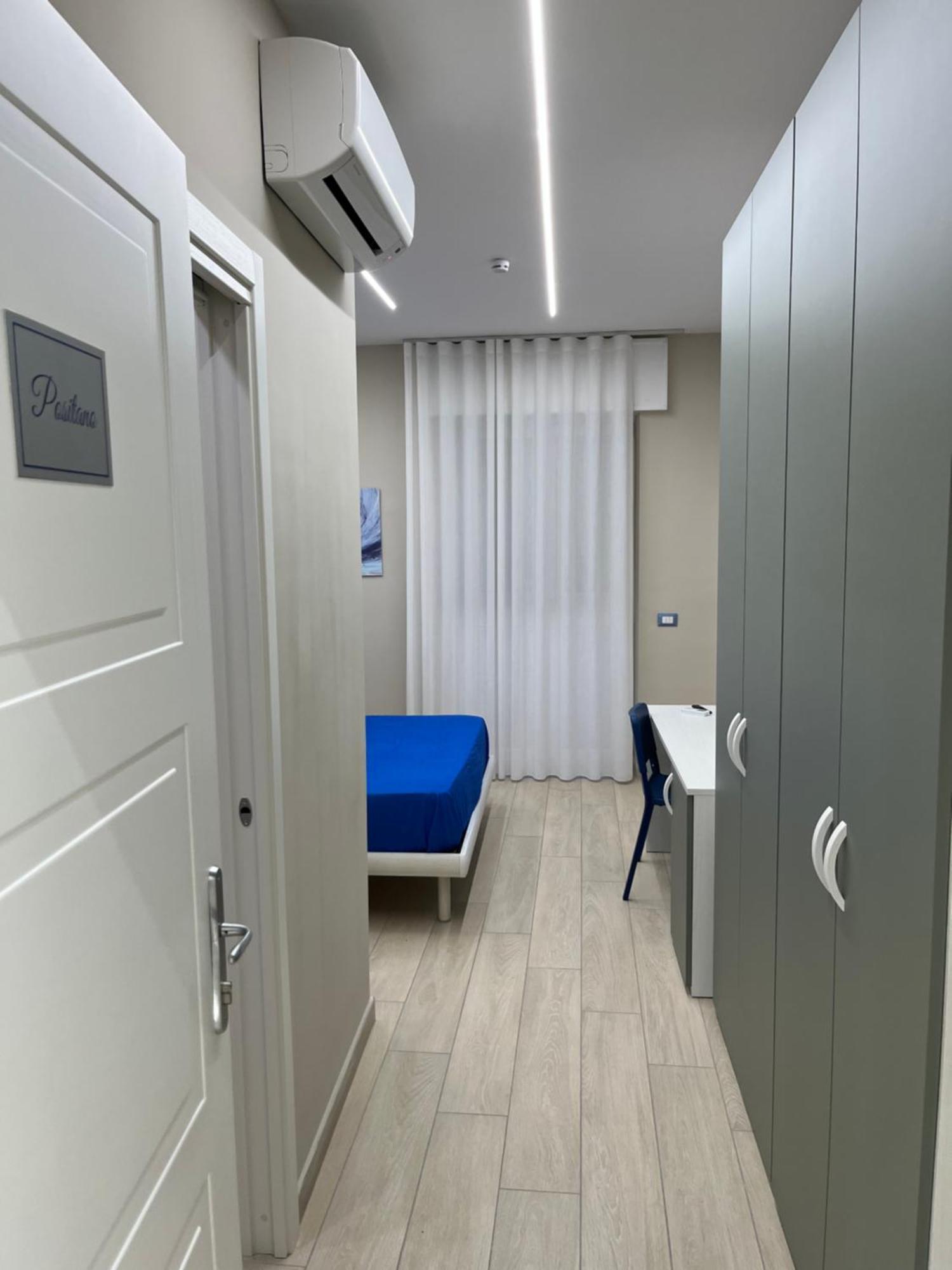 Blu 19 Hotel Наполи Екстериор снимка