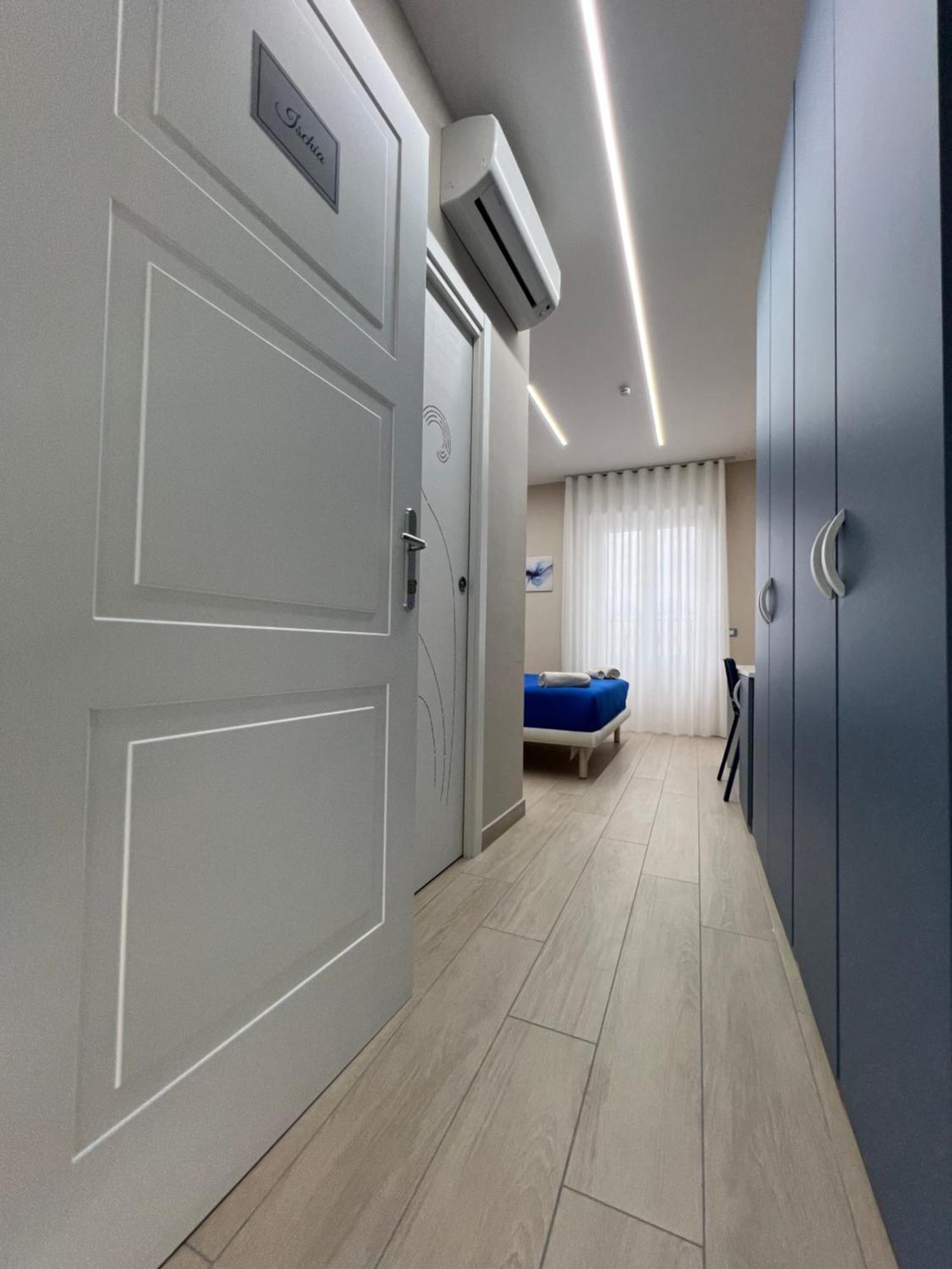 Blu 19 Hotel Наполи Екстериор снимка
