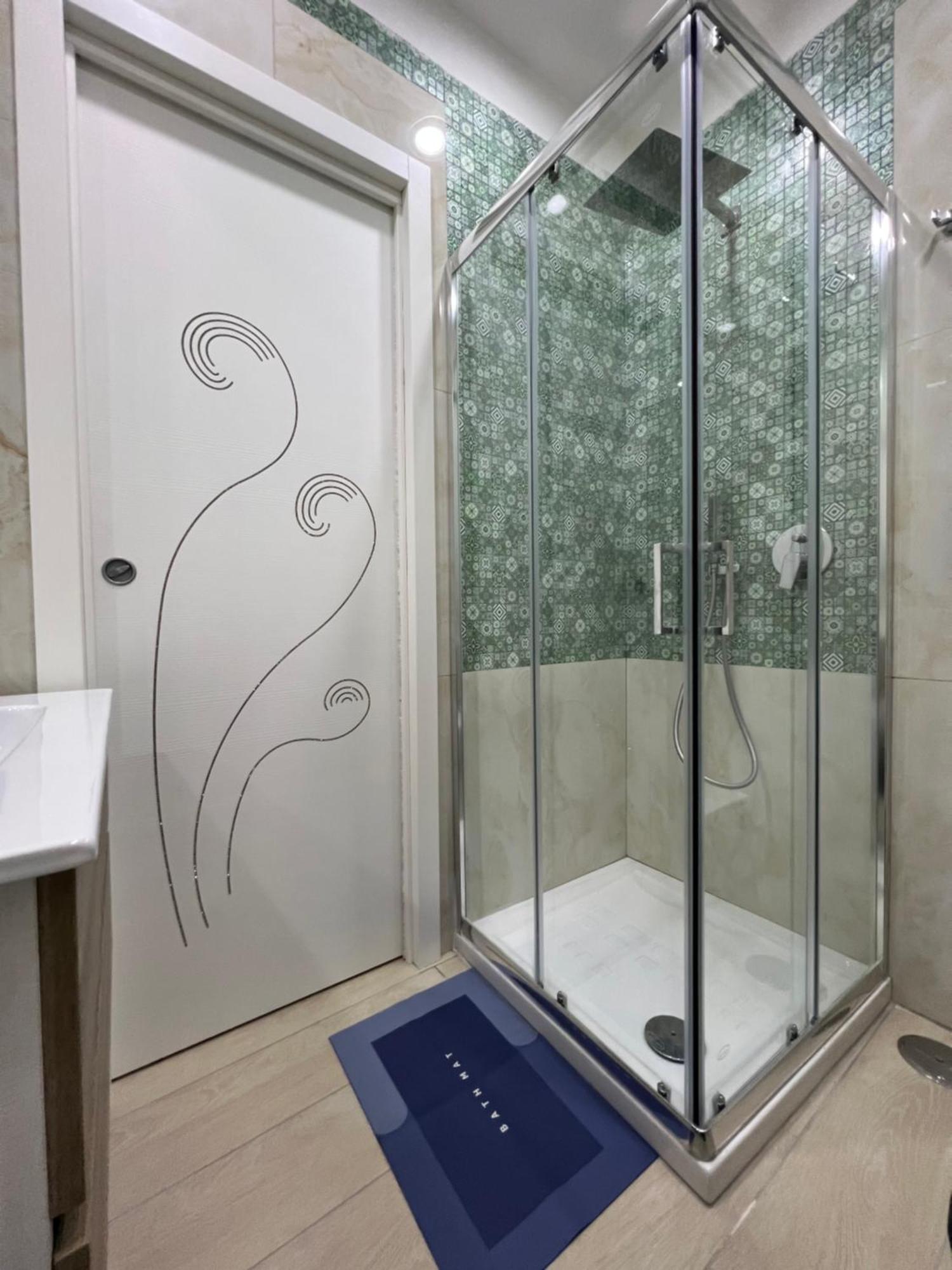 Blu 19 Hotel Наполи Екстериор снимка