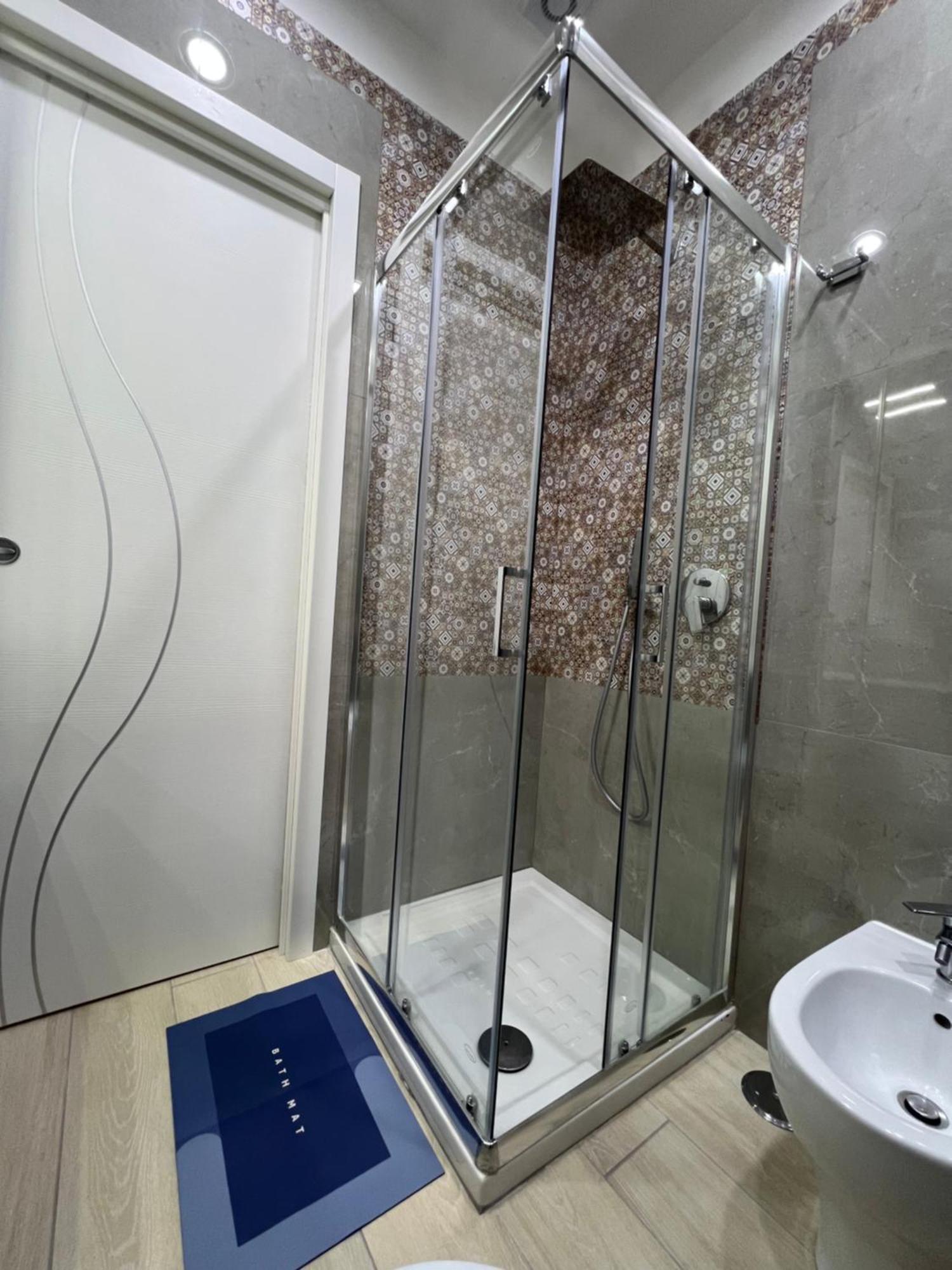 Blu 19 Hotel Наполи Екстериор снимка